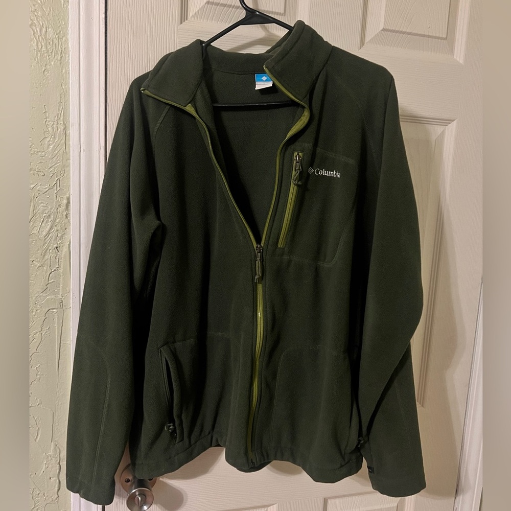 Columbia zip up GREEN